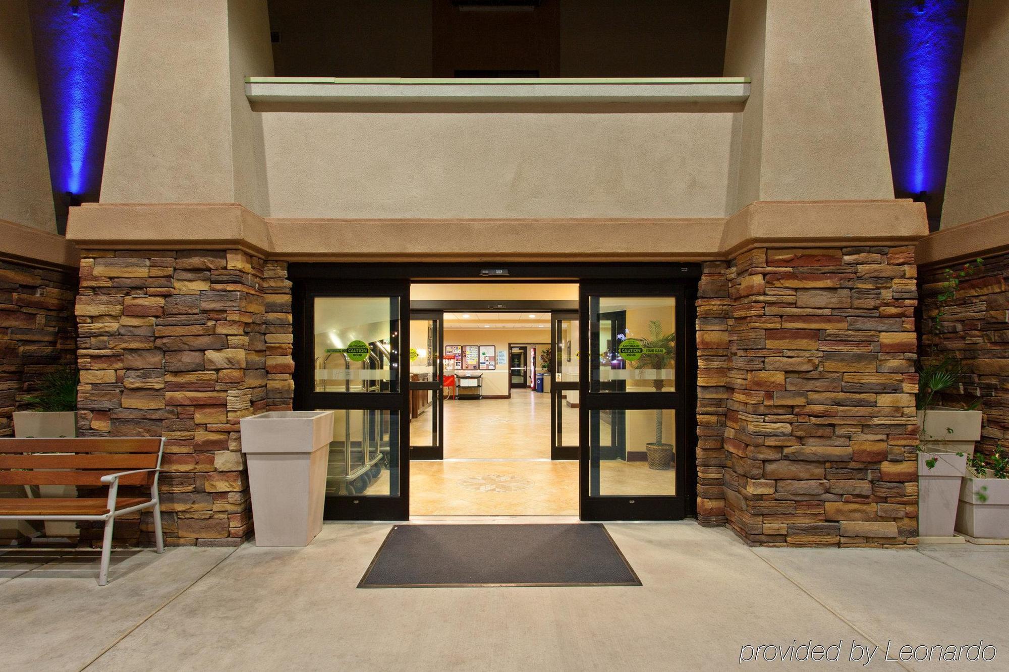 6-twentynine Palms, Ca Hotel 2*
